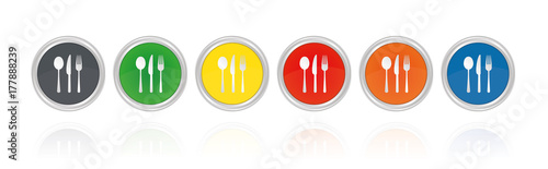 Besteck - Essen - Restaurant - Silberne Buttons