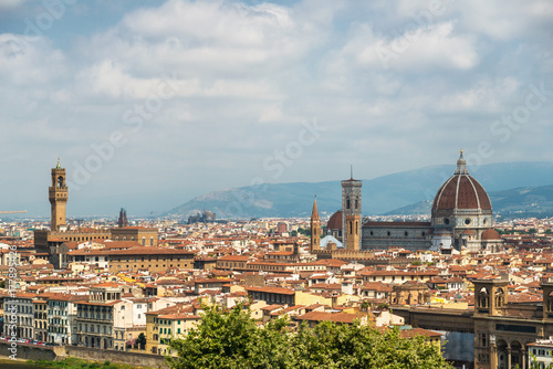 Santa Maria del Fiore cathedral, Florence cityscape © Antonio