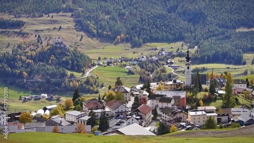 Schweiz Graubünden Unterengadin 13 Ftan photo