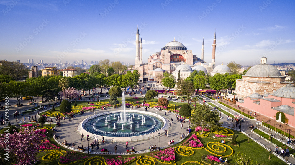 Fototapeta premium Aerial view of Hagia Sophia in Istanbul, Turkey