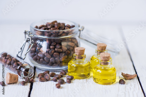 The cedar oil in a glass bo...