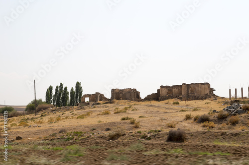 Photo View of flat lands and small hills of the Central Anatolian geography from the road
