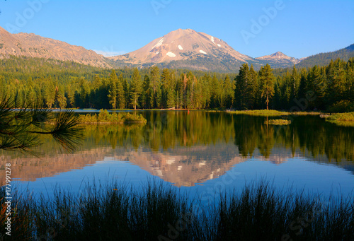 Reflecin o Mount Lassen