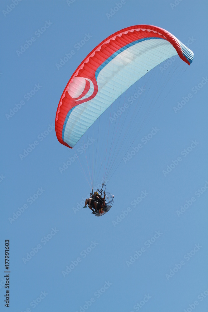 モーターパラグライダー