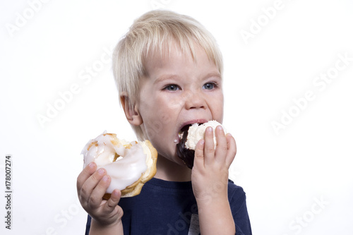 boy with cakes