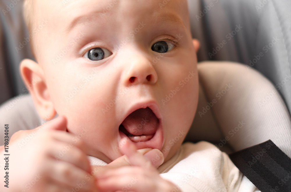 The first babies teeth. The lower front teeth (the lower central incisors). Teething The first babies teeth. The lower front teeth (the lower central incisors). Teething