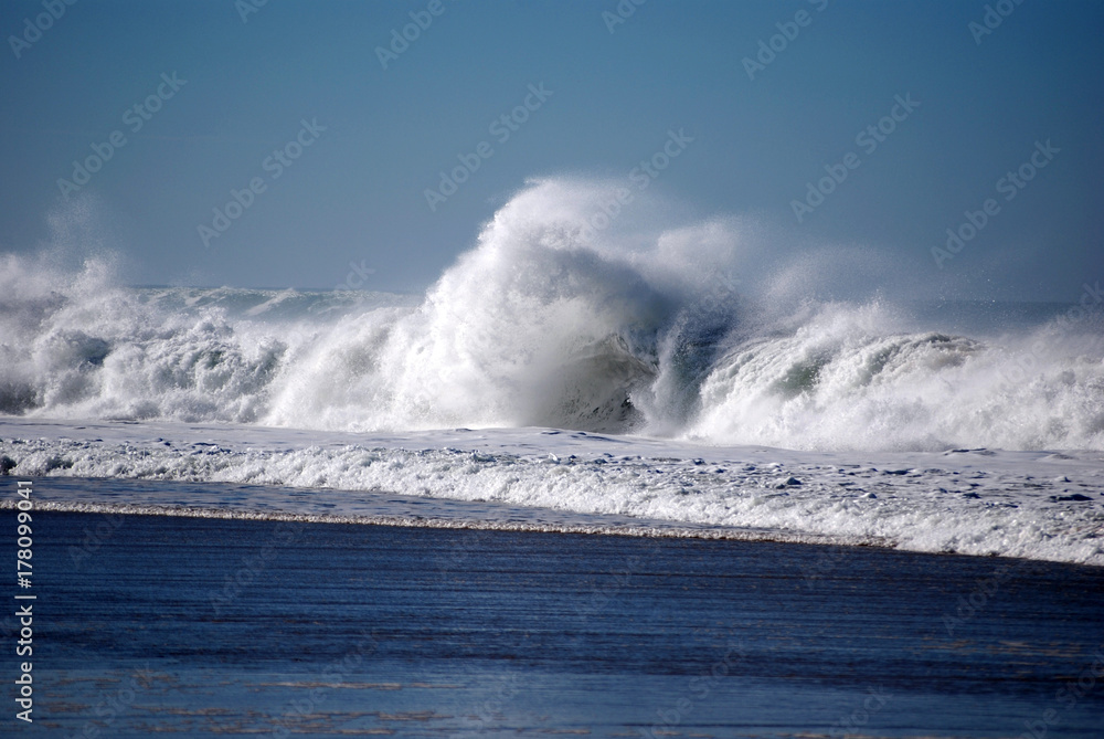 Fototapeta premium Vague côte atlantique