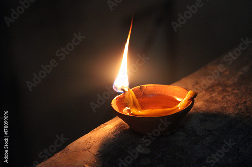 indian burning soil lamp