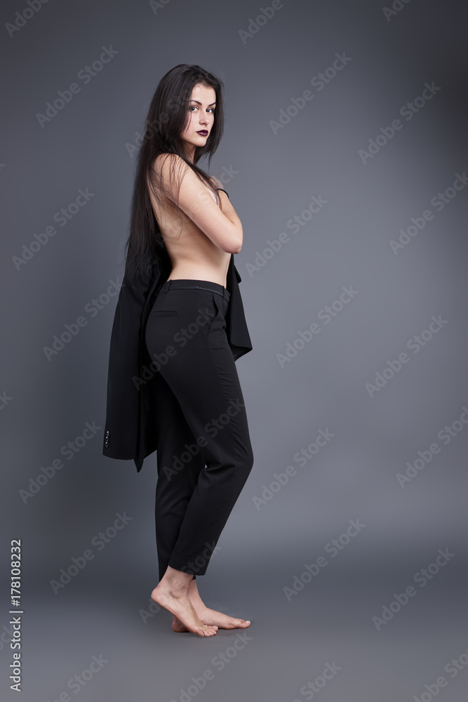 Naklejka premium Gorgeous brunette background isolated