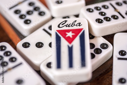 Sticker Dominos in Cuba