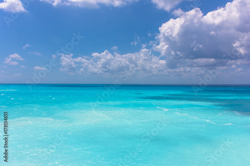 Beautiful wallpaper with blue water and sky, concept photography