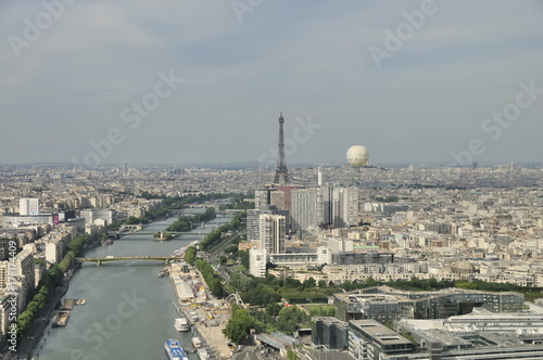 Paris Tour Eiffel © jean yves guilloteau