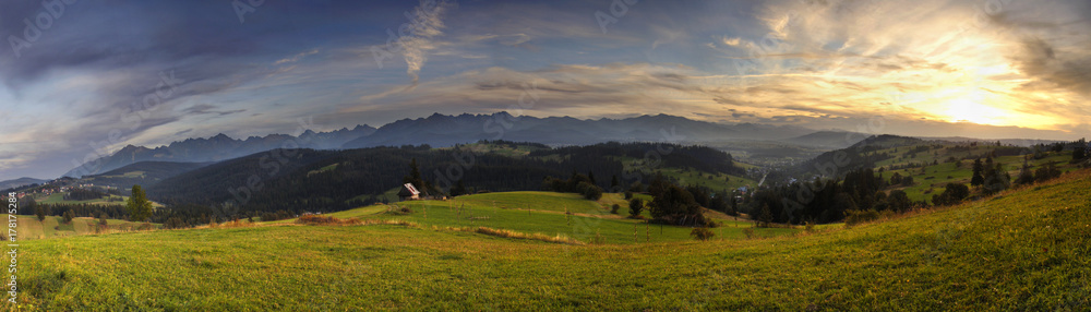 Fototapeta premium Gliczarów - Panorama Tatr