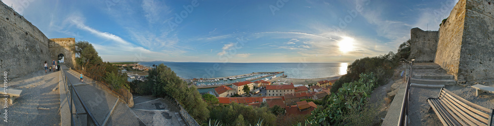 Castiglione della Pescaia, panorama a 360° dalla fortezza