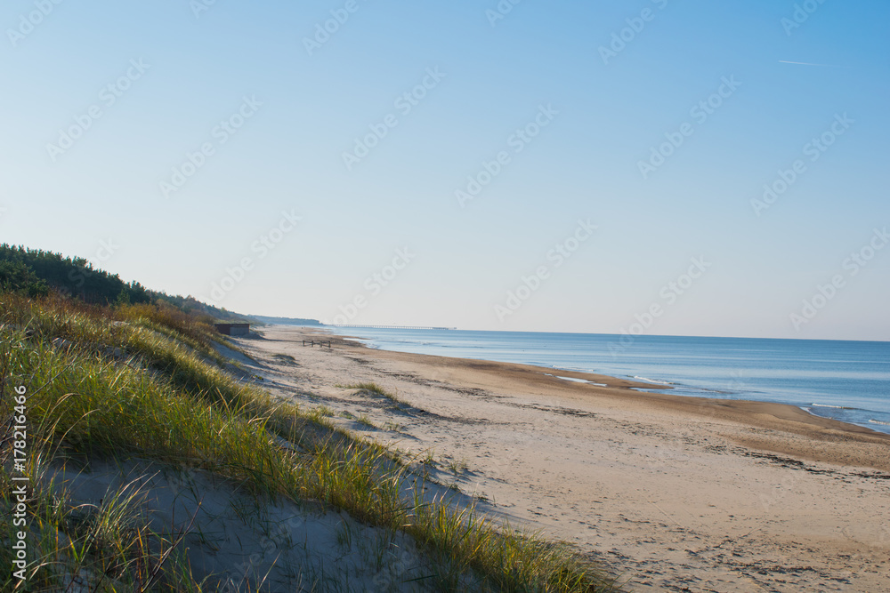 Fototapeta premium Palanga Baltic beach in autumn