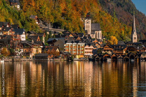 Hallstatt im Herbst, Salzkammergut Oberösterreich