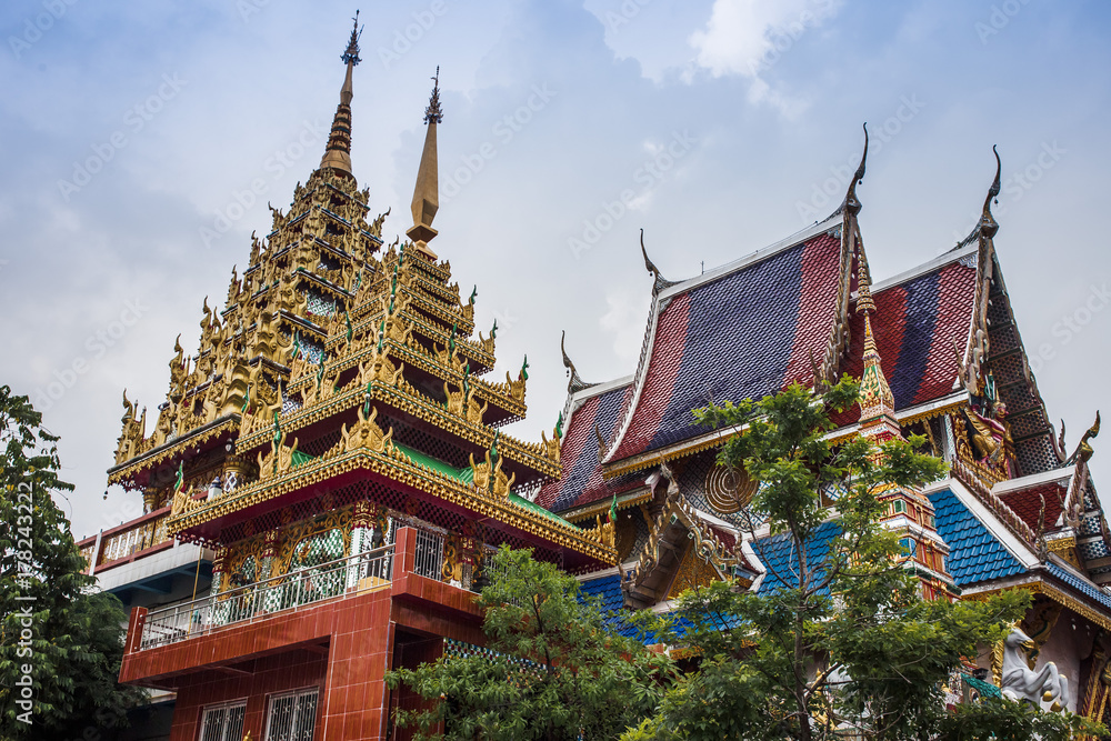 Naklejka premium Bangkok Thailand: Wat Khun Chan Temple ( 1144 เทอดไท28 Khwaeng Talat Phlu, Khet Thon Buri, Krung Thep Maha Nakhon 10600)