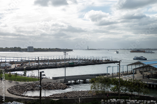 Wallpaper Mural Panorma, Roosvelt Island Torontodigital.ca