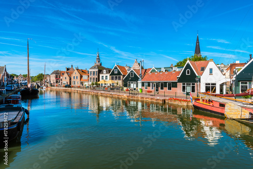 Obraz na płótnie View on Monnickendam Netherlands on early spring morning w salonie