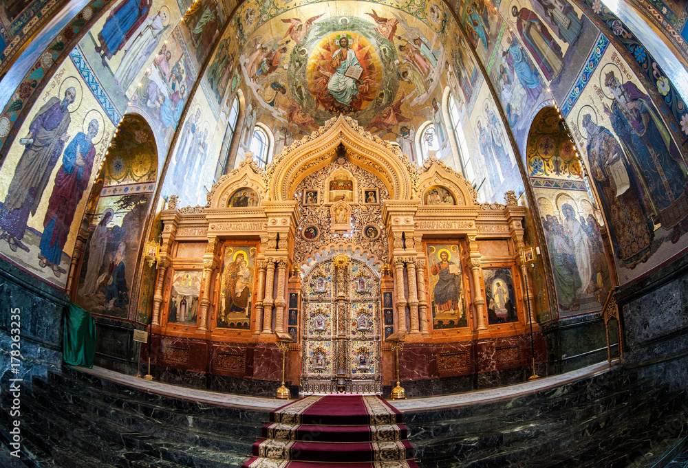 Fototapeta premium Altar of the Church of the Savior on Spilled Blood