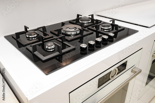 Fotografie Brand new gas stove and embedded oven