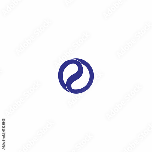R Letter circle logo © desbayy
