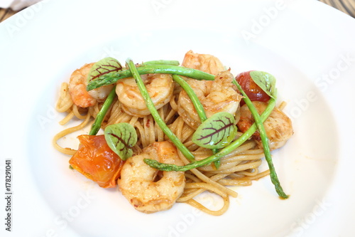 Homemade linguini pasta, shrimps