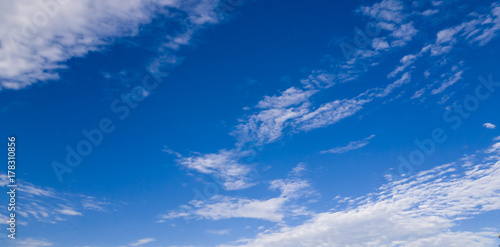Beautiful blue sky with cloud © eak8dda
