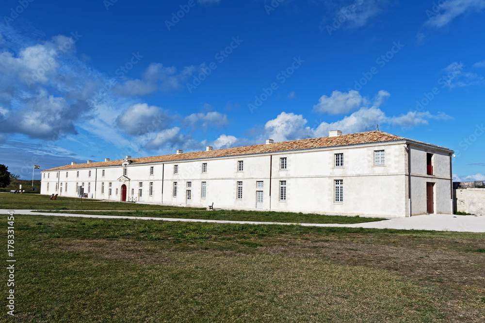 Obraz premium Paysage bâtiment de l'arsenal