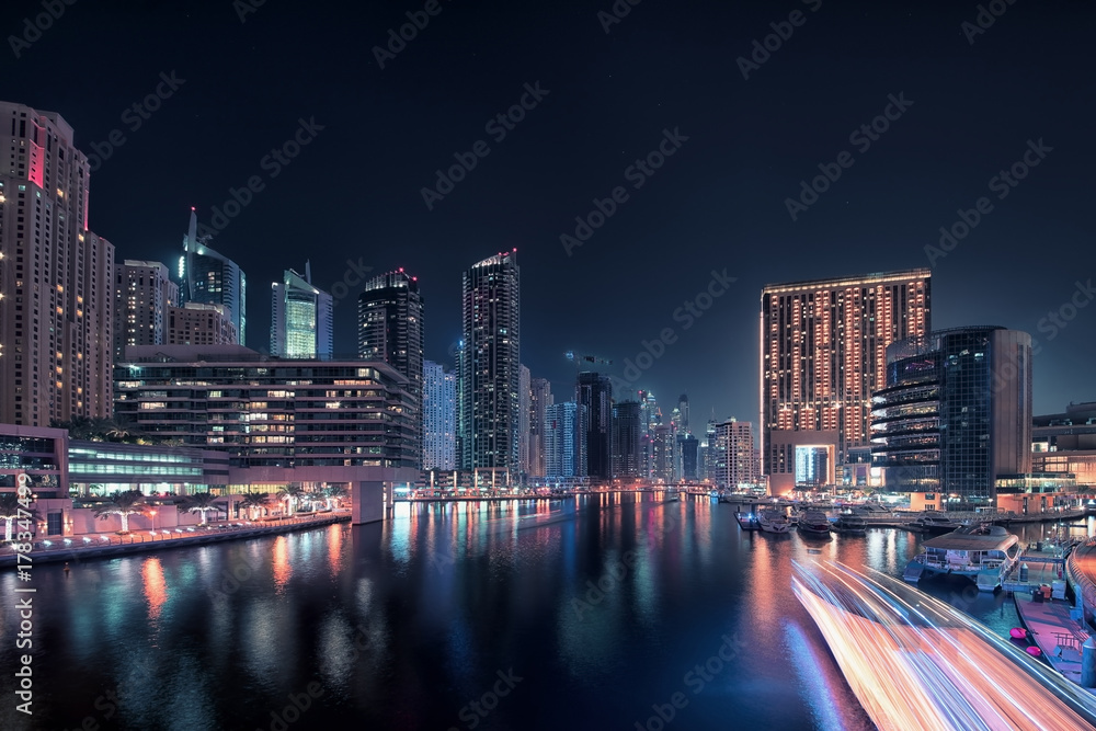 Fototapeta premium Dubai Marina cityscape