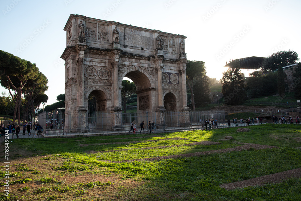 Arch of Constantino - Rome