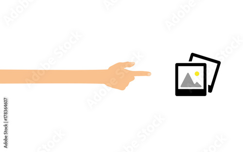 Hand tippt auf Smartphone mit App - Bildergalerie