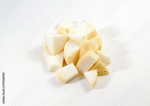 Εκτύπωση καμβά Pile of fresh cubed white turnip