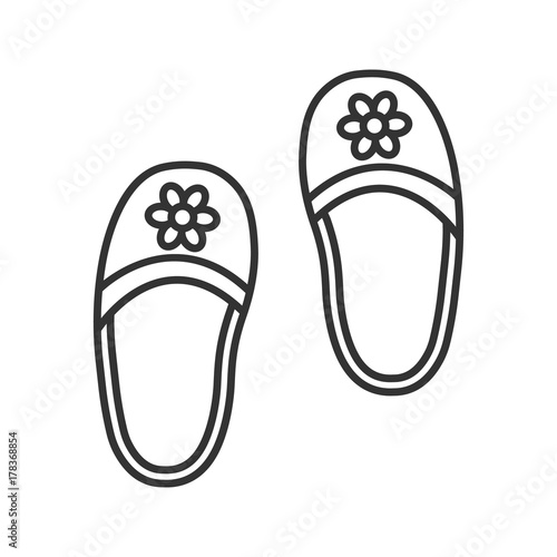 Bedroom slippers linear icon