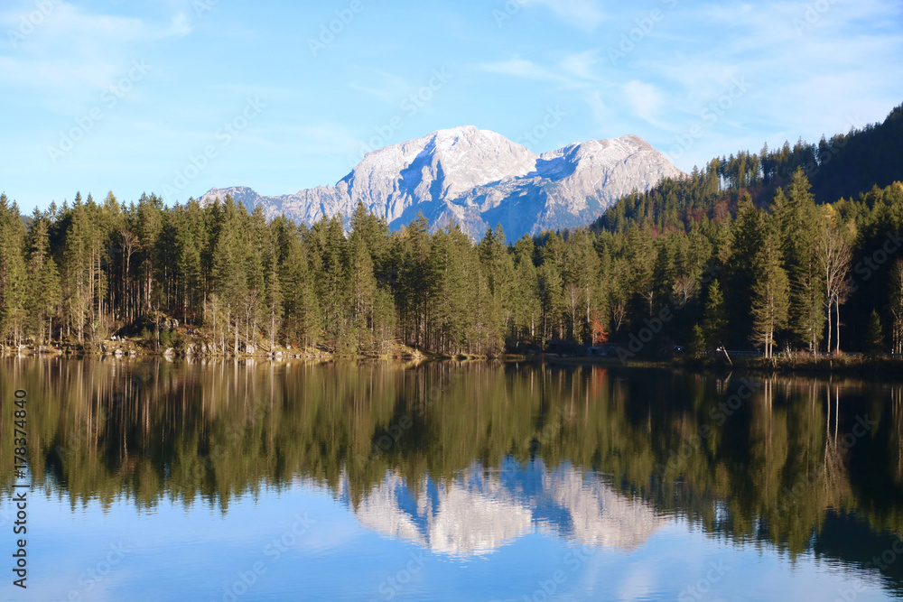 Hintersee im Berchtesgadener Land mit Hoher Göll