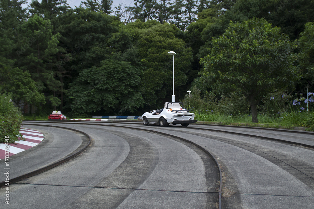 ゴーカート 遊園地 Stock 写真 Adobe Stock ゴーカート 遊園地 Stock 写真 Adobe Stock