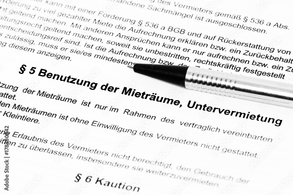 Untervermietung Paragraph im Mietvertrag StockFoto Adobe Stock