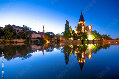View of Metz with Temple Neuf reflected in the Moselle River  Lorraine  France
