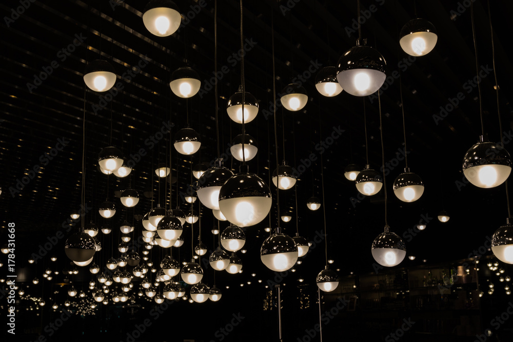 Obraz premium Light Bulb : インテリア・電球・ライト