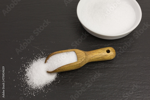 erythritol is an alternative to sugar, almost noncaloric and does not affect blood sugar photo