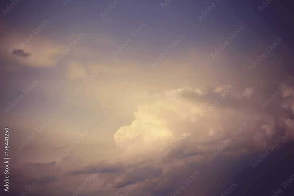 Obraz premium Dark sky with a big cloud, evening cloudscape