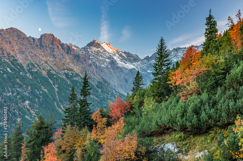 Fototapeta Naklejka Na Ścianę i Meble -  Tatra mountains, Rysy highest peak of Poland, autumn evening