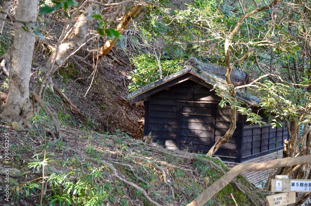 和歌山市 加太 友ヶ島 旧日本軍 要塞 砲台 廃墟 瀬戸内海国立公園 Japan wakayama kada tomogashima old army ruins Battery Fort setonaikai national park 和歌山市 加太 友ヶ島 旧日本軍 要塞 砲台 廃墟 瀬戸内海国立公園 Japan wakayama kada tomogashima old army ruins Battery Fort setonaikai national park