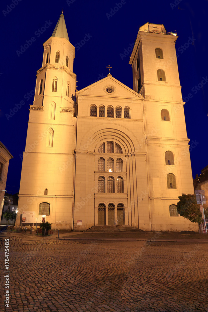 Zittau, Johanniskirche am Abend