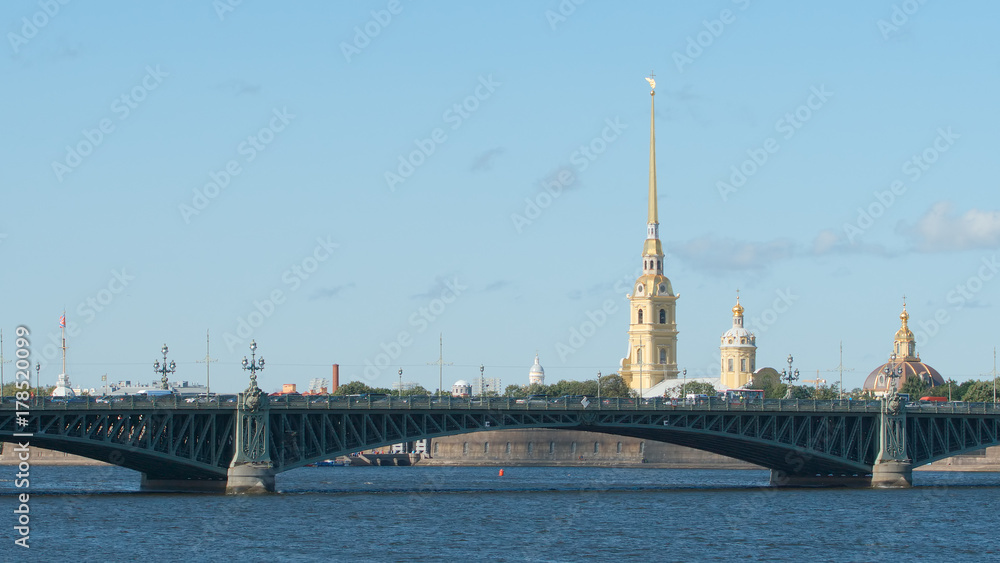ST PETERSBURG, RUSSIA: The Troitsky bridge and a chapel of Peter and Paul Fortress