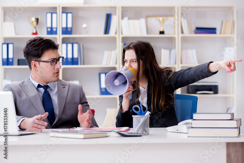 Billede på lærred Office conflict between man and woman
