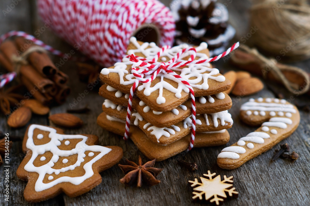 Christmas homemade gingerbread on a wooden table Christmas homemade gingerbread on a wooden table