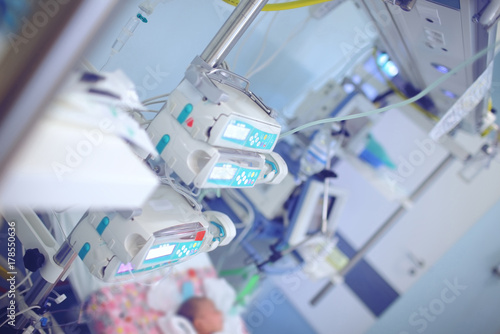 Complex of tangled tubes and technology wires in the modern NICU chamber