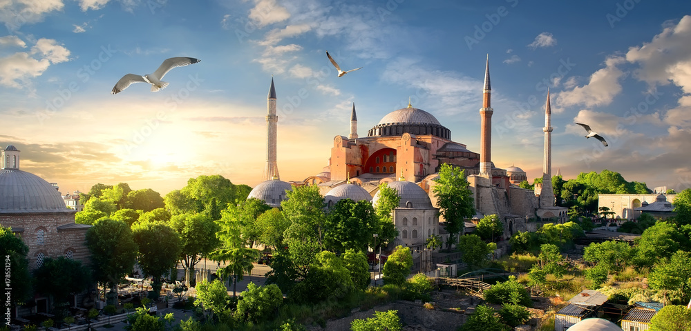 Obraz premium Hagia Sophia o zachodzie słońca