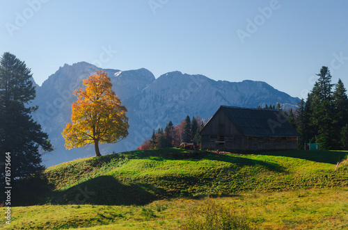 Autumn in the Mountains © Theo